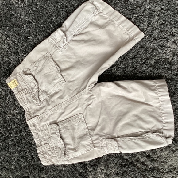 Shorts - Picture 3 of 3